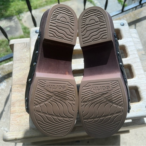 Earth Black Leather “Pine Tiga “ Clog Sandals Women’s Size 7.5M - Picture 9 of 12